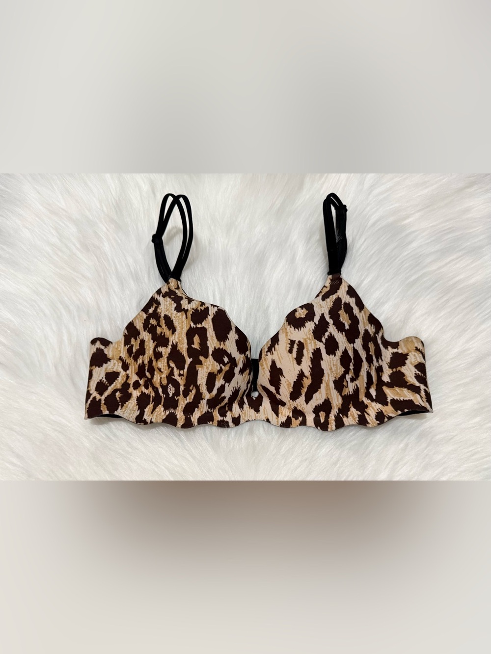 Victoria’s Secret Very Sexy Secret Embrace Women Size 34B Leopard Print NWOT